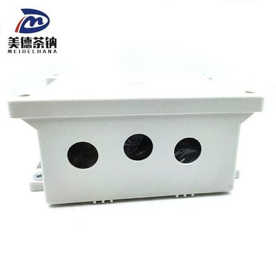 Η εικόνα δείχνει τα ηλεκτρικά μηχανήματα λεωφορείου Relay Box για Bus Retarder Controller όλων των λεωφορείων